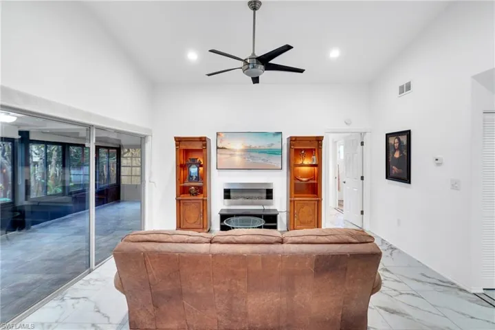 6511 Royal Woods Dr, Fort Myers, Florida 33908