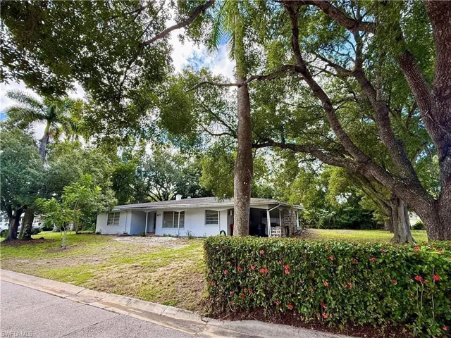 4777 Mcgregor Blvd, Fort Myers, Florida 33901