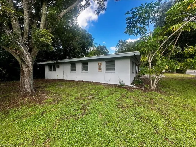 4777 Mcgregor Blvd, Fort Myers, Florida 33901