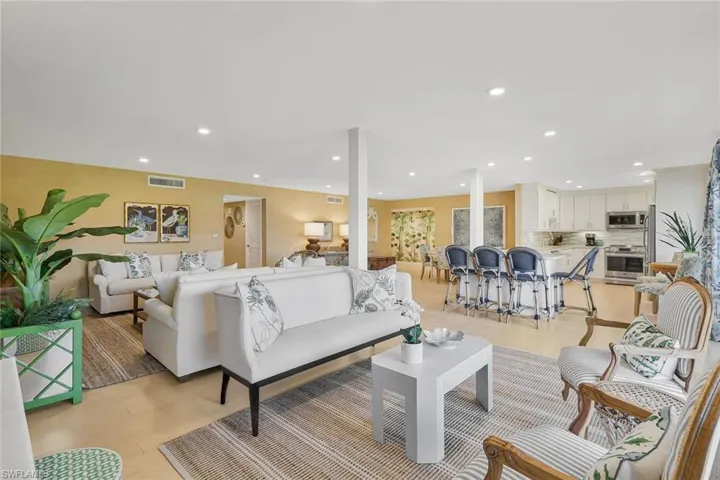 102  Wilderness  WAY, Naples, FL 34105