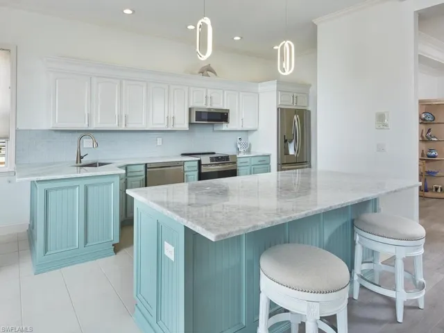 Brand NEW kitchen appliances, quartz countertops and SO MUCH cabinet space!