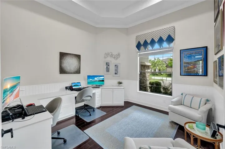 Fabulous Bonus Room with sliding glass doors that open to the lanai.