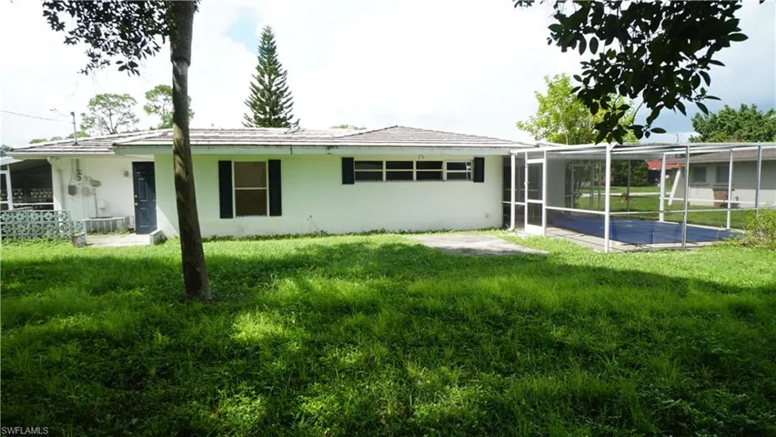 320 Hollywood St, Lehigh Acres, Florida 33936