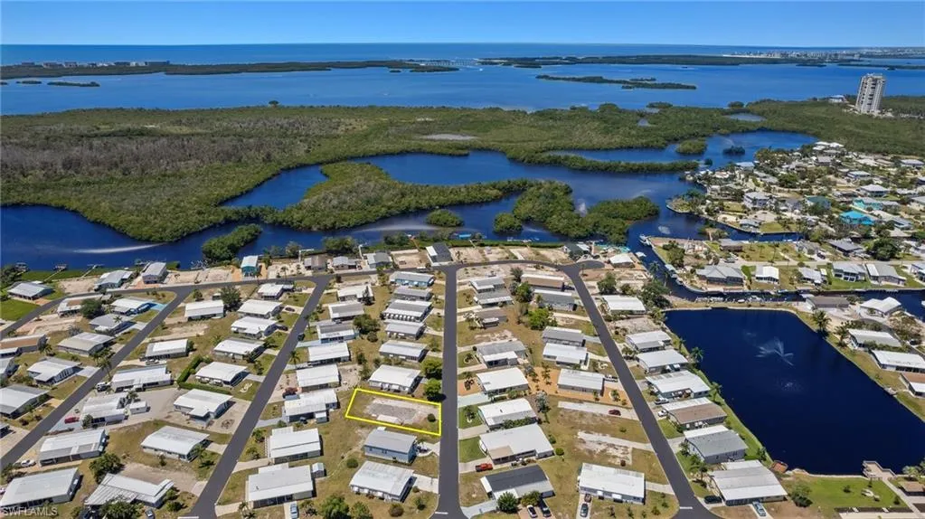 4689 Fiji LN, Bonita Springs, FL 34134,225038637