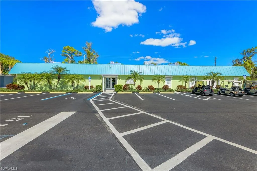 4689 Fiji LN, Bonita Springs, FL 34134,225038637