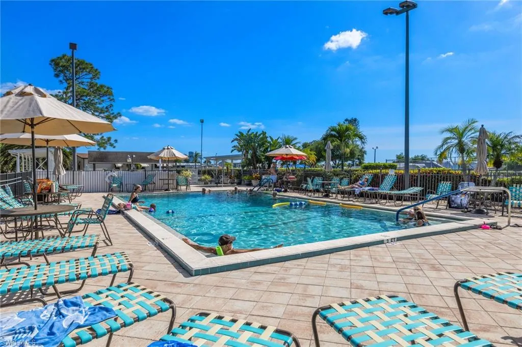 4689 Fiji LN, Bonita Springs, FL 34134,225038637