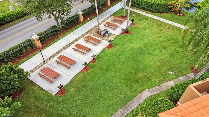 Picnic & BBQ Area