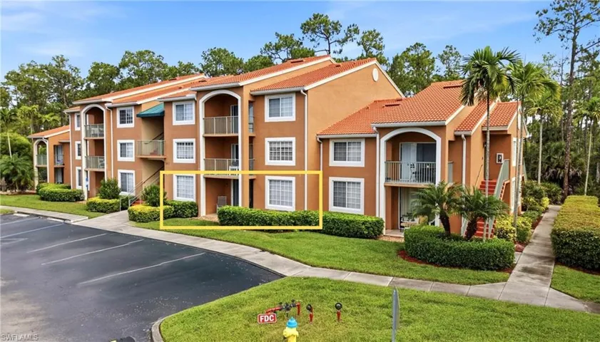 1240 Wildwood Lakes Blvd 105, Naples, Florida 34104
