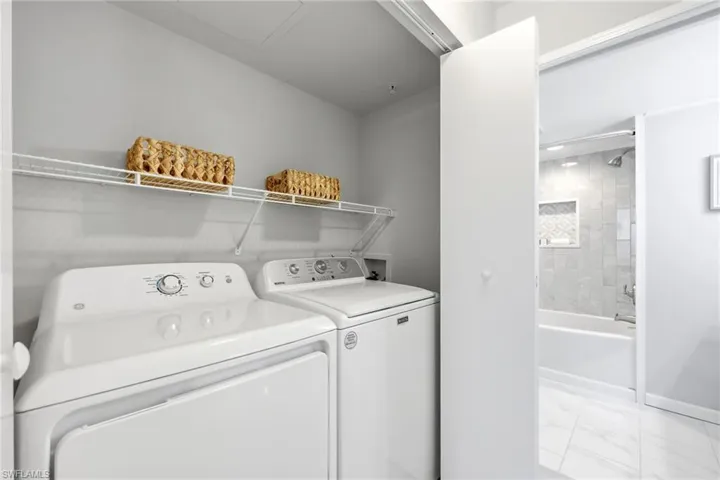 1240 Wildwood Lakes Blvd 105, Naples, Florida 34104