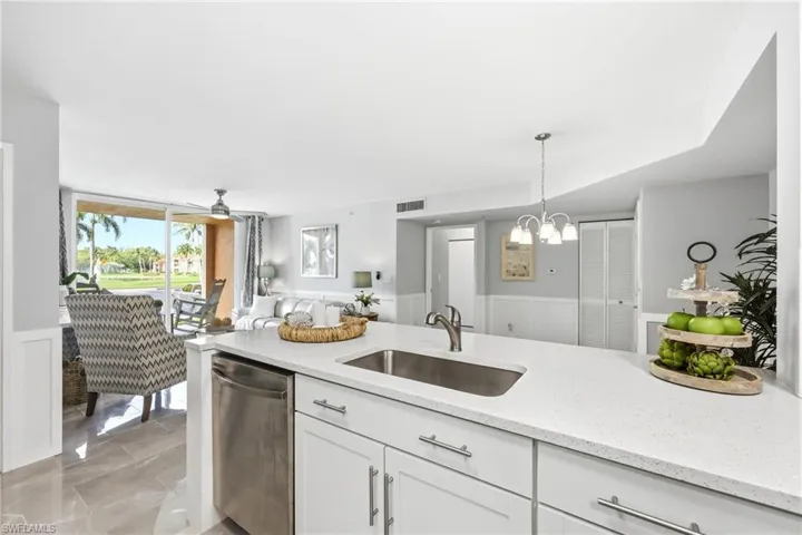 1240 Wildwood Lakes Blvd 105, Naples, Florida 34104