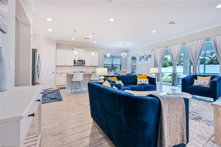 3392  PILOT  CIR, Naples, FL 34120