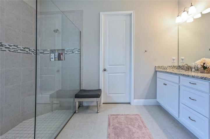 3392  PILOT  CIR, Naples, FL 34120