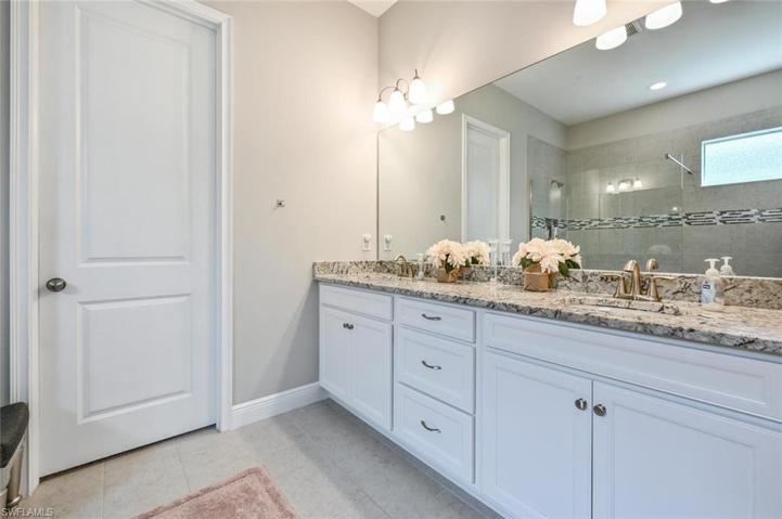 3392  PILOT  CIR, Naples, FL 34120