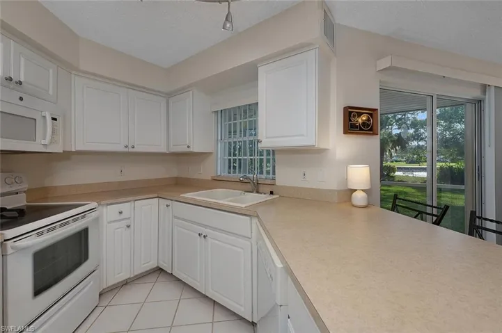 441  Quail Forest  BLVD, Naples, FL 34105