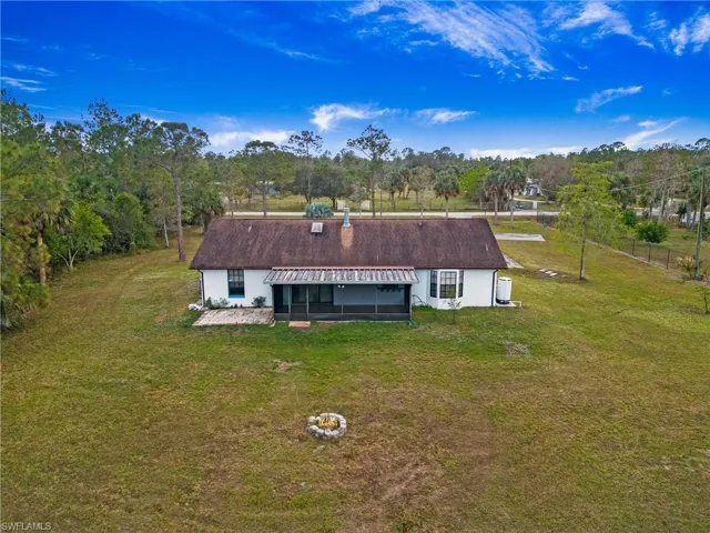 Bird's eye view of the property