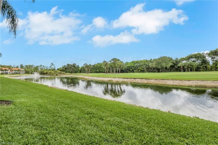 4660 Winged Foot Ct 102, Naples, Florida 34112