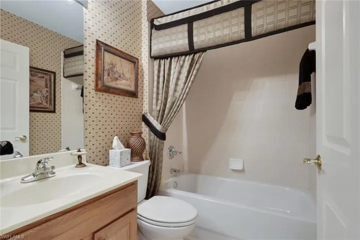 4660 Winged Foot Ct 102, Naples, Florida 34112