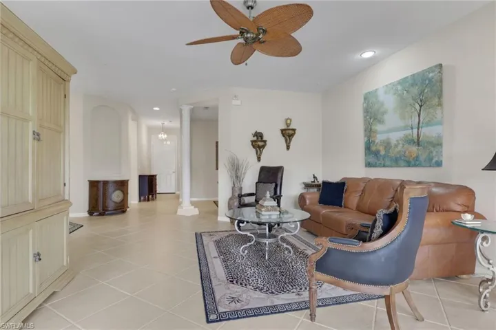 4660 Winged Foot Ct 102, Naples, Florida 34112
