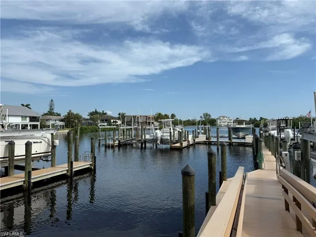 Stagging Slips/Docks