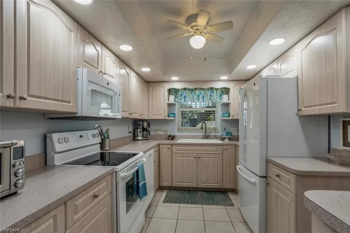 920 SE 46th  ST, Cape Coral, FL 33904