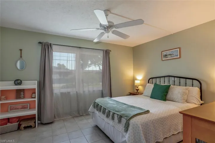 920 SE 46th  ST, Cape Coral, FL 33904