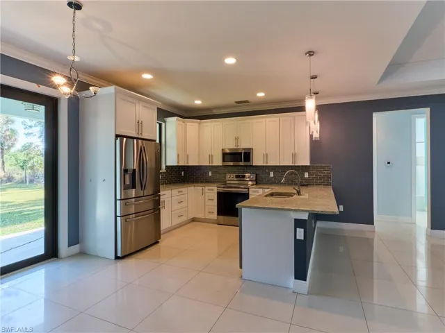 4324  22nd SE AVE, Naples, FL 34117