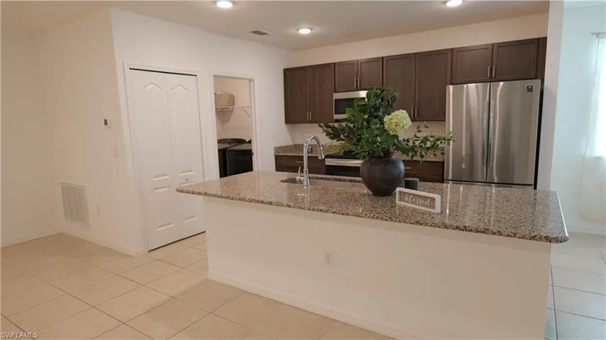 419 Palmyra Ave, Lehigh Acres, Florida 33974