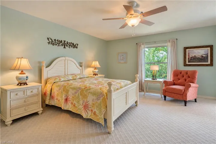 927 28th Ter, Cape Coral, Florida 33914