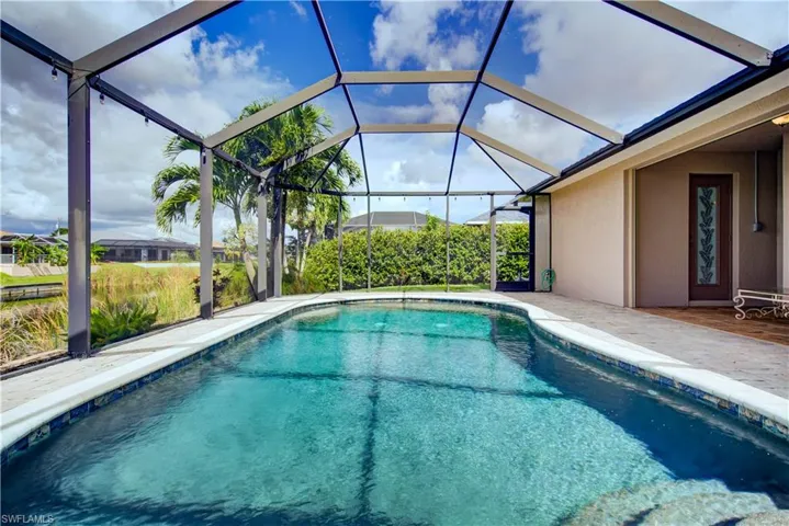 927 28th Ter, Cape Coral, Florida 33914