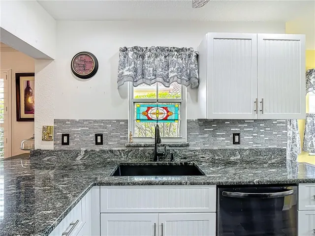 2561 Valparaiso Blvd, North Fort Myers, Florida 33917