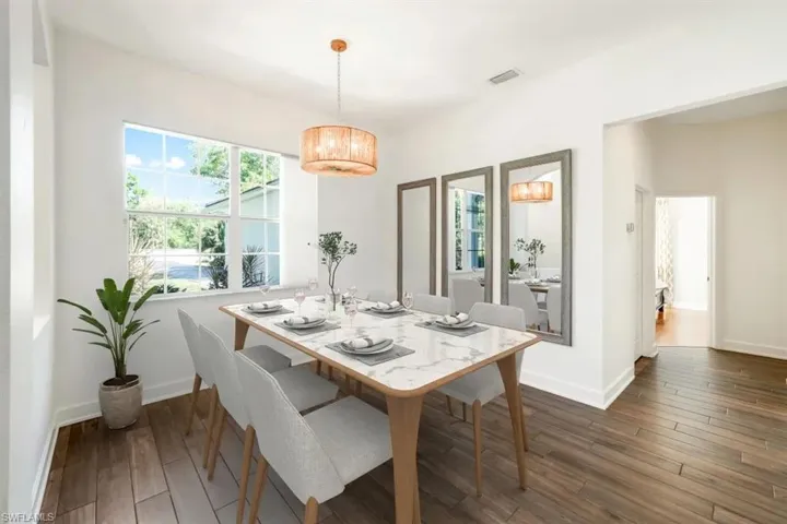 THIS DINING ROOM IS VIRTUALLY STAGED (ROOM IS EMPTY)