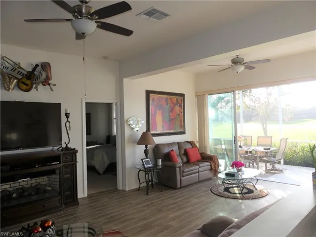 9131 Old Hickory Cir, Fort Myers, Florida 33912