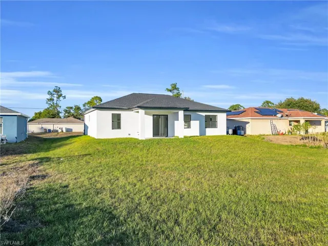 464 Redwing St, Lehigh Acres, Florida 33974