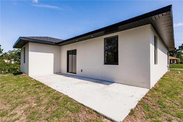 3233  57th W ST, Lehigh Acres, FL 33971