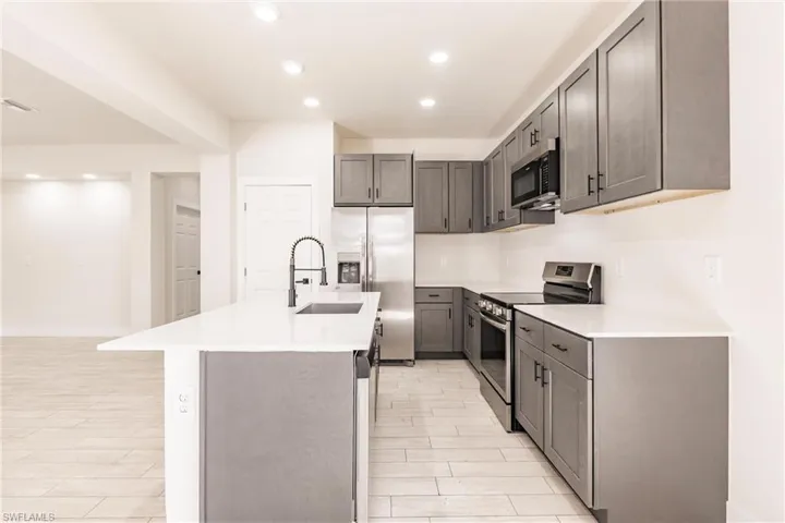 3233  57th W ST, Lehigh Acres, FL 33971