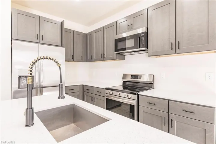 3233  57th W ST, Lehigh Acres, FL 33971