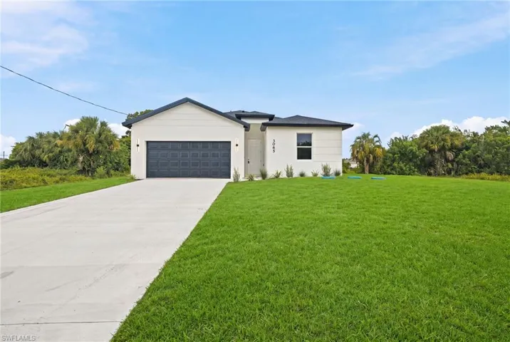 3065 Adcock Dr, Labelle, Florida 33935
