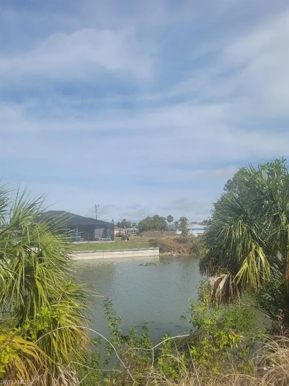 1513 17th ST, Cape Coral, FL 33993,225061975