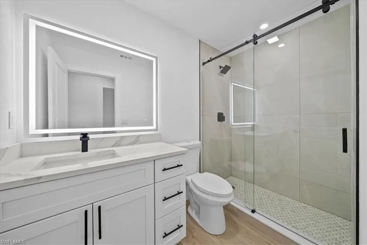 13609 Admiral Ct, Fort Myers, Florida 33912