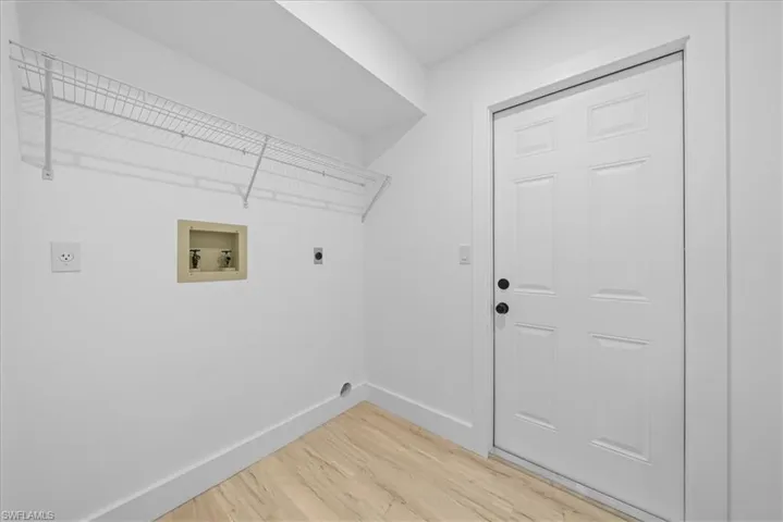 13609 Admiral Ct, Fort Myers, Florida 33912