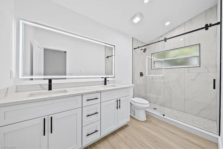 13609 Admiral Ct, Fort Myers, Florida 33912