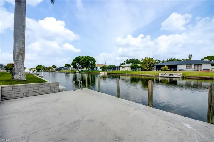 2217 Se 8th Ter, Cape Coral Fl 33990