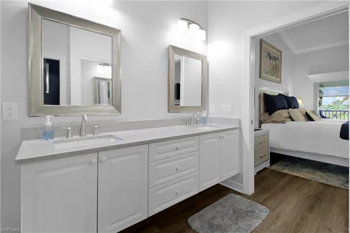 6770  Beach Resort  DR, Naples, FL 34114