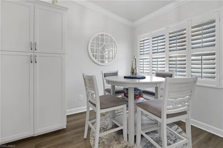 6770  Beach Resort  DR, Naples, FL 34114