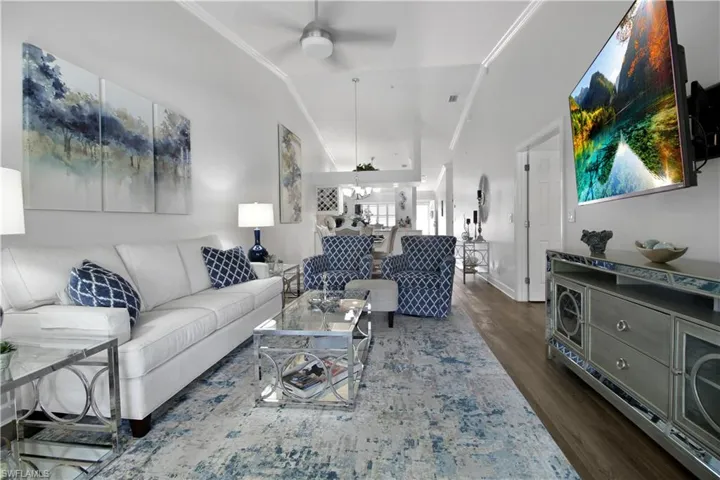 6770  Beach Resort  DR, Naples, FL 34114