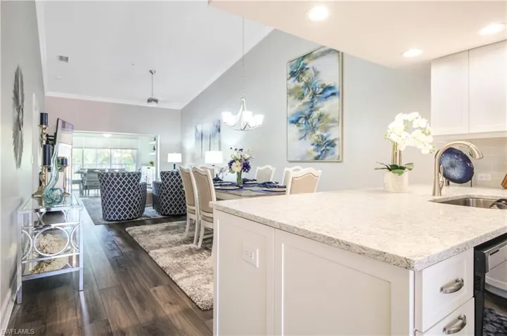 6770  Beach Resort  DR, Naples, FL 34114