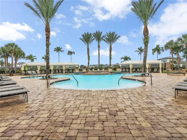 9157 Glenforest Dr, Naples, Florida 34120