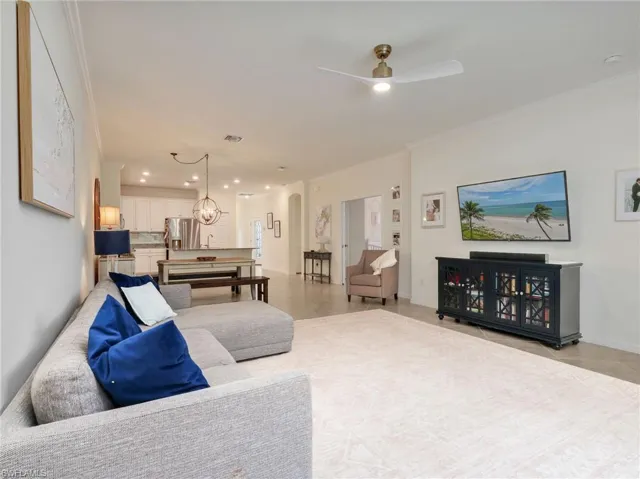 9157 Glenforest Dr, Naples, Florida 34120