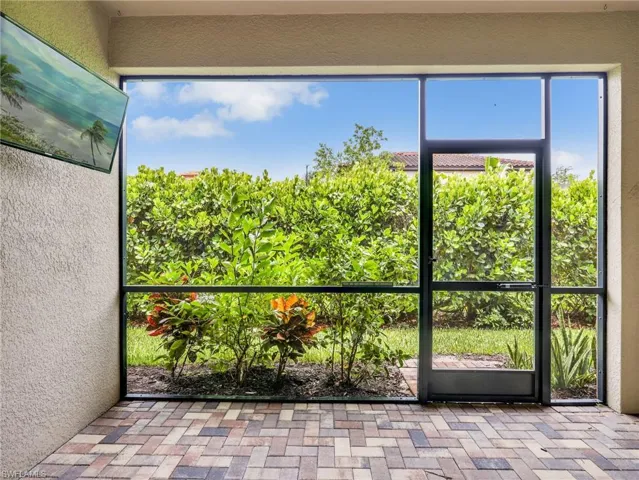 9157 Glenforest Dr, Naples, Florida 34120