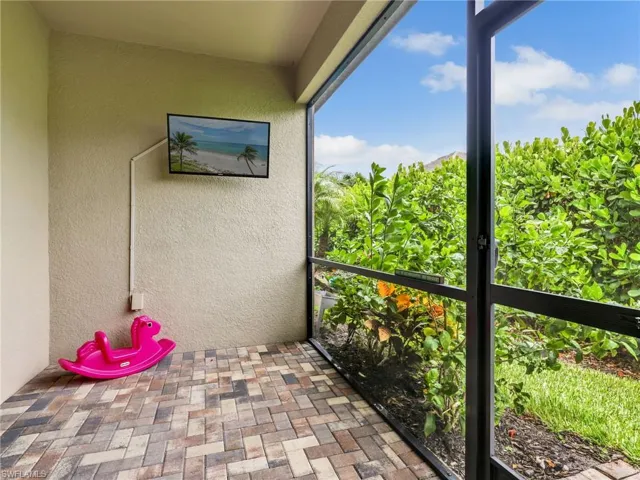 9157 Glenforest Dr, Naples, Florida 34120